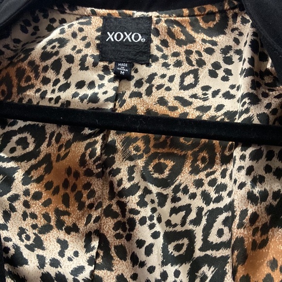 XOXO Black Jacket With Leopard Lining Size M - Picture 7 of 9